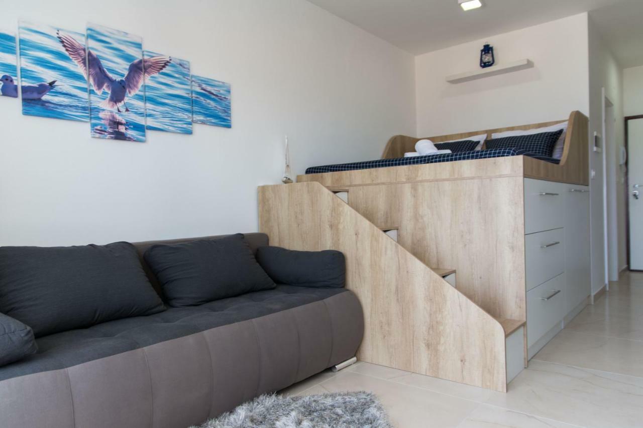 Apartment Quarko Kaštela Esterno foto